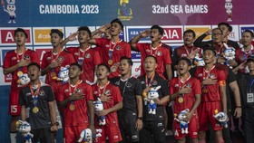 Kursi Kondangan Warnai Pesta Timnas Indonesia Juara SEA Games 2023