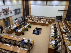 Komisi VIII DPR Rapat Bareng Menag Bahas Kuota Tambahan Haji 2023