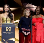 Penampilan Perdana Meghan Markle Setelah Tak Hadir di Penobatan Raja Charles III, Glamor Serba Emas