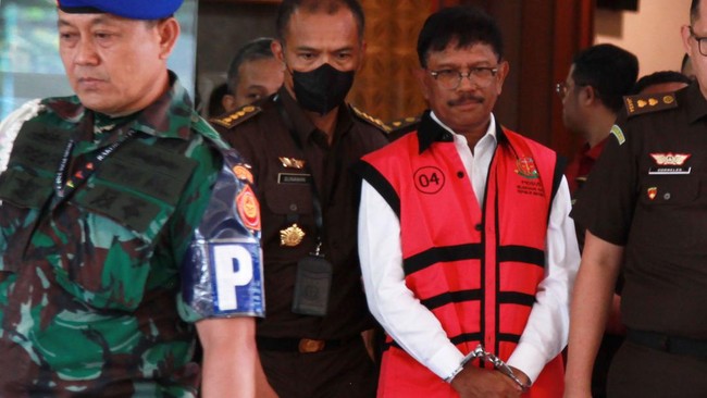 Plt Menkominfo Mahfud MD menegaskan penetapan tersangka Johnny G Plate dalam kasus korupsi proyek Menara BTS tidak terkait pilpres.