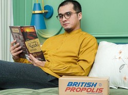 Ricky Harun Terseret Isu Karaoke Bareng LC, Donna Harun: Abaikan Saja Biar...