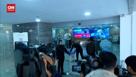 VIDEO: Johnny Plate Ditahan, Penyidik Kejagung Geledah Gedung Kominfo