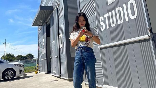 Artis Berusia 56 Tahun Ini Punya Body Age 30-an, Begini Pola Makan yang Dijalani