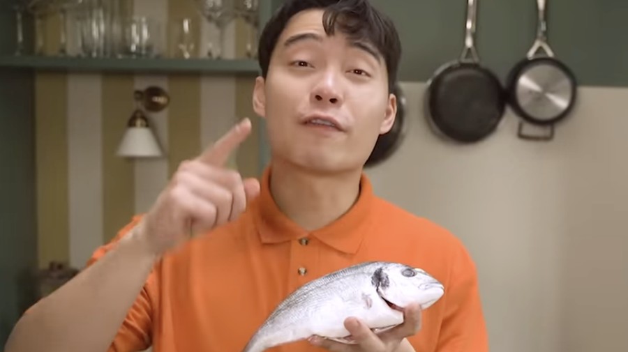 Uncle Roger Jawab Tantangan Masak dari Gordon Ramsay, Ini Aksinya Uncle Roger Jawab Tantangan Masak dari Gordon Ramsay, Ini Aksinya