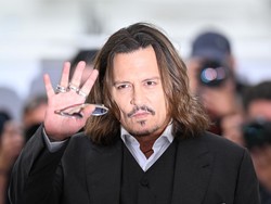 Johnny Depp Ngumpat F U Pas Dipecat dari Fantastic Beats