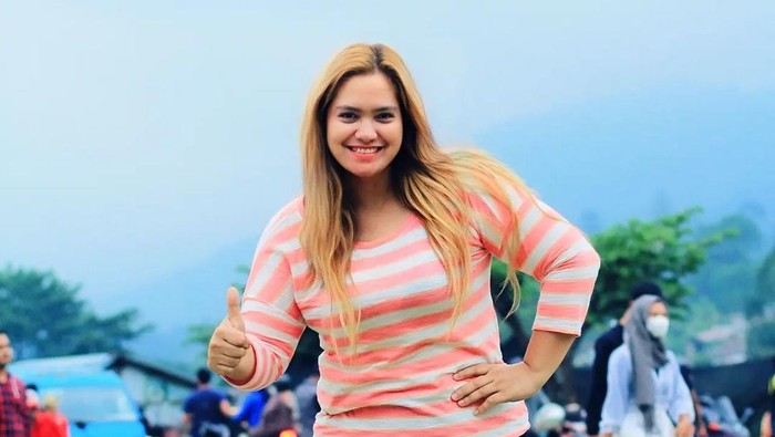 Kisah Anna Shirley Berpisah dengan Anak