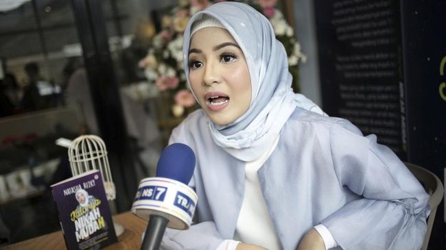 Natasha Rizki mengakui dirinya dan Deddy Mahendra Desta sudah berbeda visi misi dalam berumah tangga.