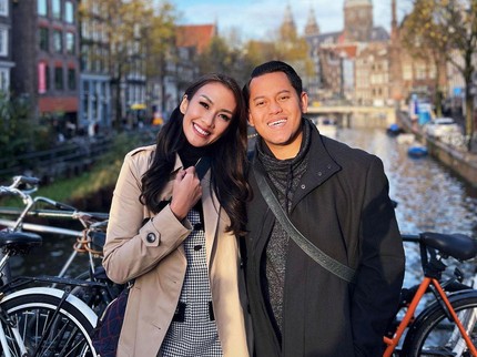 Terpopuler: Potret Terbaru Melanie Putria yang Menikah dengan Dokter Ortopedi