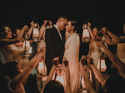 5 Potret Mesra Adinia Wirasti dan Nicholas Saputra yang Bikin Heboh Followers