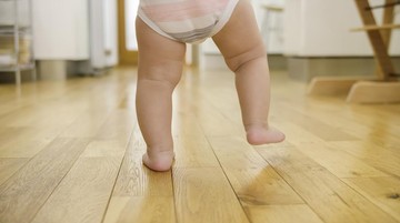 TIPS DAN CARA MEMBUAT ANAK CEPAT BERJALAN
