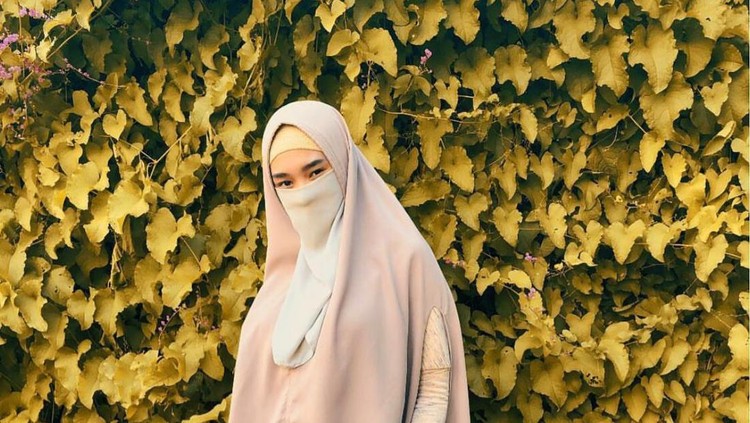 Foto transformasi Inara Rusli. Foto transformasi Inara Rusli.