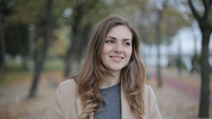 6 Zodiak yang Dikenal Menawan dan Memikat, Cek Kamu Termasuk?