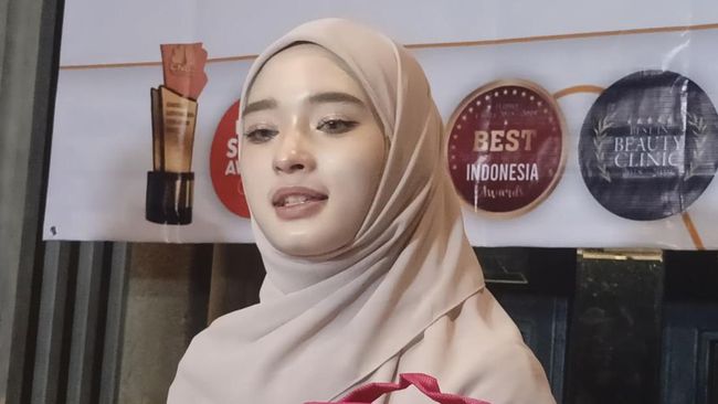 Inara Rusli menjawab netizen yang menyindir ketidakhadirannya di sidang perdana perceraiannya bersama Virgoun.