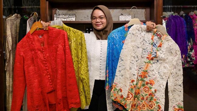 Kebaya resmi masuk dalam Daftar Representatif Warisan Budaya Takbenda UNESCO. Kebaya pun makin dikenal luas dan diharapkan selalu lestari.