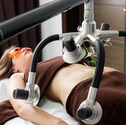 Bisa Hilangkan Perut Buncit, Ini yang Perlu Kamu Ketahui tentang Prosedur Liposuction