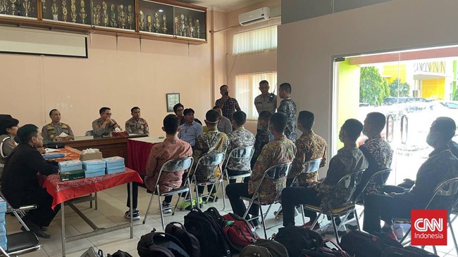 Polda Jawa Tengah menyebut peristiwa dua kali mati listrik saat tes bintara di SMK Negeri 7 Semarang karena gangguan beban puncak penggunaan listrik.