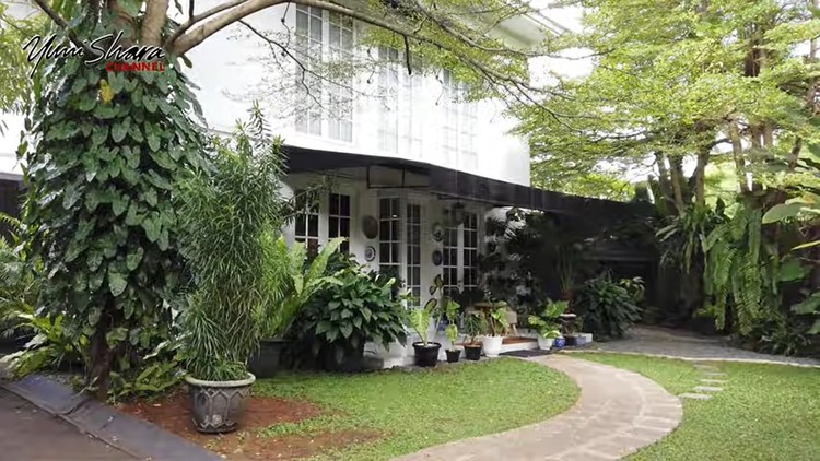 Rumah Yuni Shara