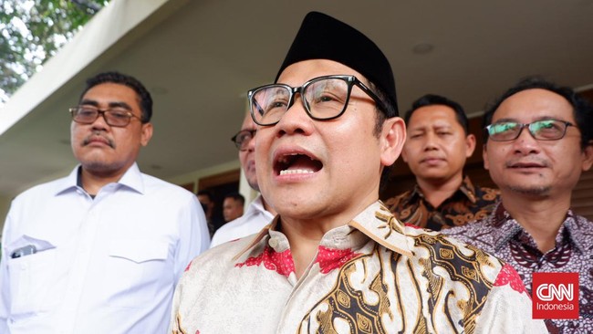 Ketua Umum PKB Cak Imin mengaku tak sepakat dengan sejumlah pihak yang menolak kedatangan Coldplay lantaran band itu dianggap mendukung gerakan LGBT.