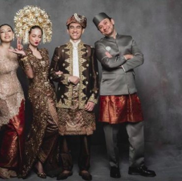 Desta Sedih Ingat Masalah Saat Hadiri Resepsi Enzy Storia di Bali