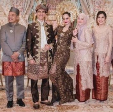 Terpopuler: Desta-Natasha Dampingi Enzy Storia Nikah hingga Putri Anne Lepas Hijab