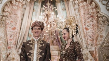 img-title Enzy Storia Dinikahi Molen Kasetra, Vincent Rompies Jadi Saksi