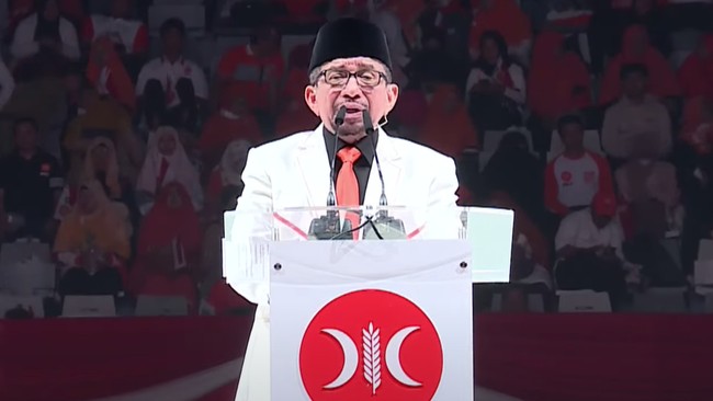 Salim mengatakan PKS memang partai berasaskan Islam, namun juga nasionalis. PKS, kata Salim, memperjuangkan cita-cita para pendiri bangsa.