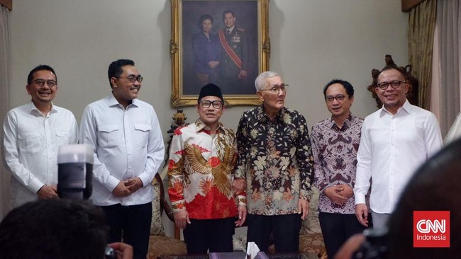 Ketua Umum PKB Muhaimin Iskandar alias Cak Imin tiba di kediaman Wakil Presiden RI ke-6 Jenderal TNI (Purn) Try Sutrisno.