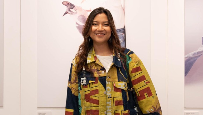 Jeans Awet dan Keren, Celana Levi's 501 Jadi Andalan Lintas Generasi Termasuk Danilla Riyadi