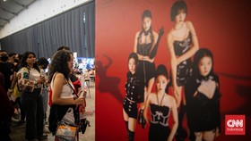 FOTO: ReVeluv Antusias Tonton Konser Red Velvet