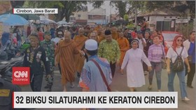 VIDEO: 32 Biksu Silaturahmi ke Keraton Cirebon