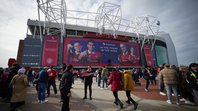 Pemilik Manchester United, Sir Jim Ratcliffe, sudah mengungkap wacana stadion baru untuk The Red Devils. Bagaimana dengan nasib Old Trafford?