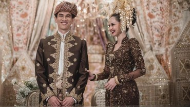 img-title Dinikahi Diplomat Muda, Ucapan Lawas Enzy Storia soal Jodoh Disorot