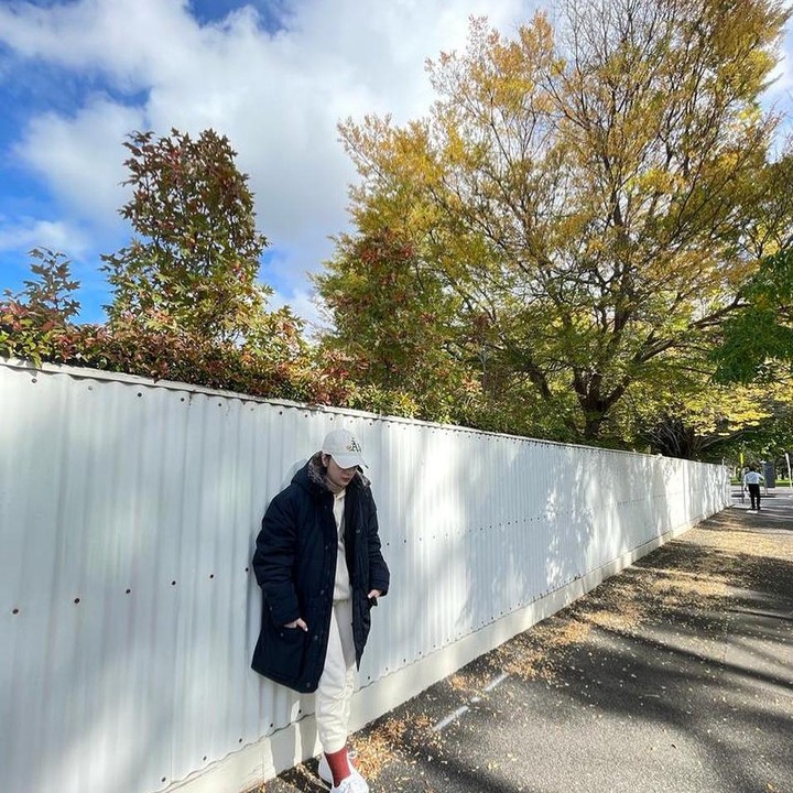 <p>Selain penampilan, beberapa <em>caption</em> yang ditulisnya pun menjadi perhatian. (Foto: Instagram@anneofficial1990)</p>