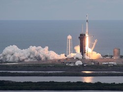 Detik-detik Roket SpaceX yang Bawa Astronaut Pertama Turki Meluncur ke ISS