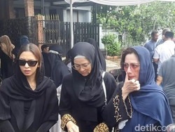 Eeng Saptahadi Terpapar COVID-19, Sempat Dipasang Ventilator Sebelum Meninggal