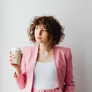 Nggak Cuma Jadi Kaya, 6 Pencapaian Ini Juga Harus Kamu Prioritaskan dalam Hidup