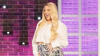 <p>Sejak mengumumkan hamil anak kedua, Meghan mulai rutin mengunggah perkembangan kehamilannya. Ia juga terlihat masih aktif bernyanyi, Bunda. (Foto: Instagram @meghantrainor)</p>