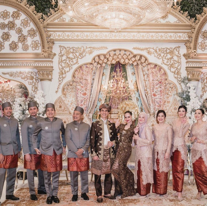 Pernikahan Enzy Storia