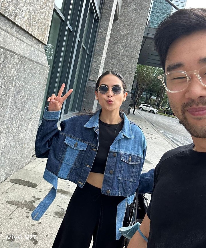Potret Maudy Ayunda dan Suami Korea