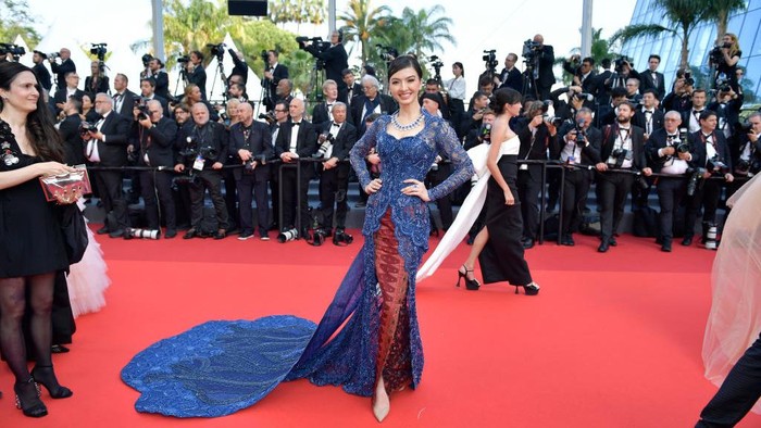 Raline Shah Pakai Kebaya di Cannes Film Festival 2023, Elegan dan Mewah!