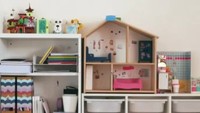 <p>Kamar anak Dhatu dan Tria juga tak kalah <em>aesthetic</em>, lho. Dhatu memilih perabotan yang cantik. Ia juga mampu menjaga ruang anak agar tetap rapi, Bunda. (Foto: Instagram @dhaturembulan)</p>