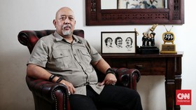 Menyelami Kenangan Hidup Lengkap Indro Warkop