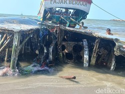 Bangkai Pesawat Tempur Ditemukan Nelayan Lamongan di Kedalaman Laut 30 Meter