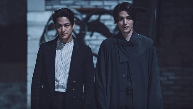 Sinopsis Tale of the Nine Tailed 1938 menceritakan Lee Yeon (Lee Dong-wook) terjebak di masa lalu karena kejar pencuri bertopeng.