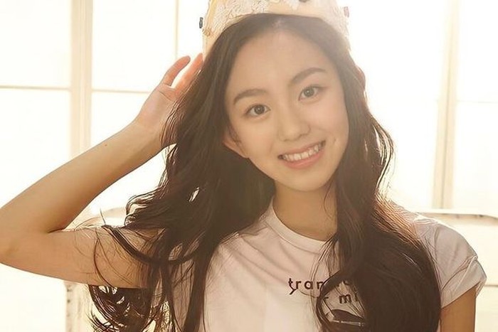 Ia lahir dengan nama Kim Sungkyung, pada tanggal 3 Maret 2003. Saat diperkenalkan sebagai trainee, Lami masih berusia 10 tahun./ foto; instagram.com/smrookies