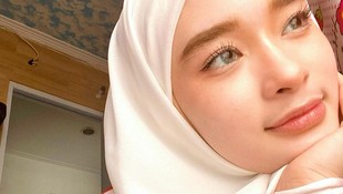 Tangis Ibunda Inara di Ruang Mediasi hingga Pegang Pundak Virgoun