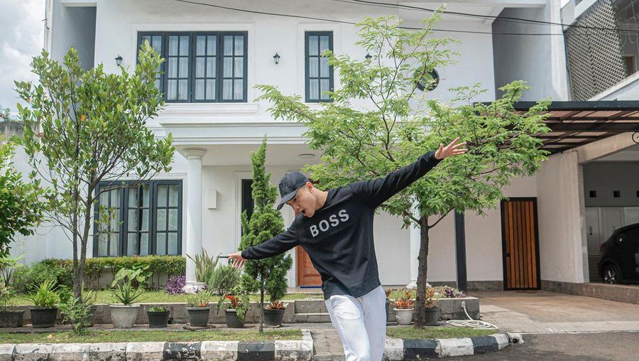 Jadi Tempat Berlindung Rebecca Klopper, Ini 6 Potret Rumah Baru Fadly Faisal Jadi Tempat Berlindung Rebecca Klopper, Ini 6 Potret Rumah Baru Fadly Faisal