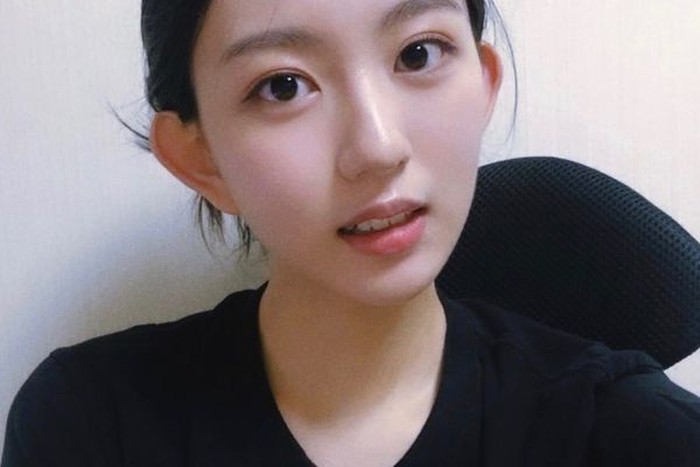 Keputusan Lami meninggalkan agensi sempat menjadi hot topic bagi netizen Korea. Banyak yang menyayangkan potensi dan visual cantik Lami jika ia tidak berkarier di dunia hiburan./ foto: instagram.com/lamimienne