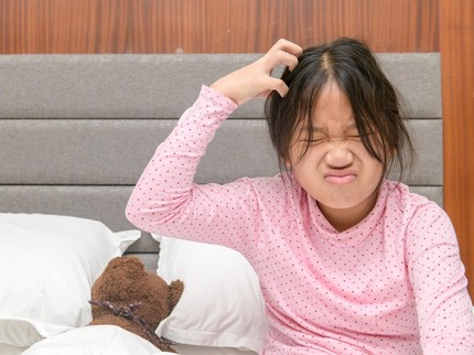 9 Cara Hilangkan Kutu Rambut pada Anak, Bisa dengan Garam hingga Mayonaise