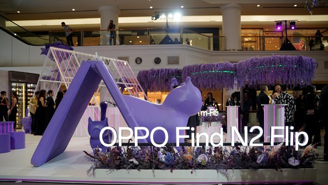 OPPO Indonesia menghadirkan Pop-Up Store OPPO Find N2 Flip di sejumlah mal di beberapa kota Indonesia dan dihadiri sejumlah selebritas hingga sosialita.